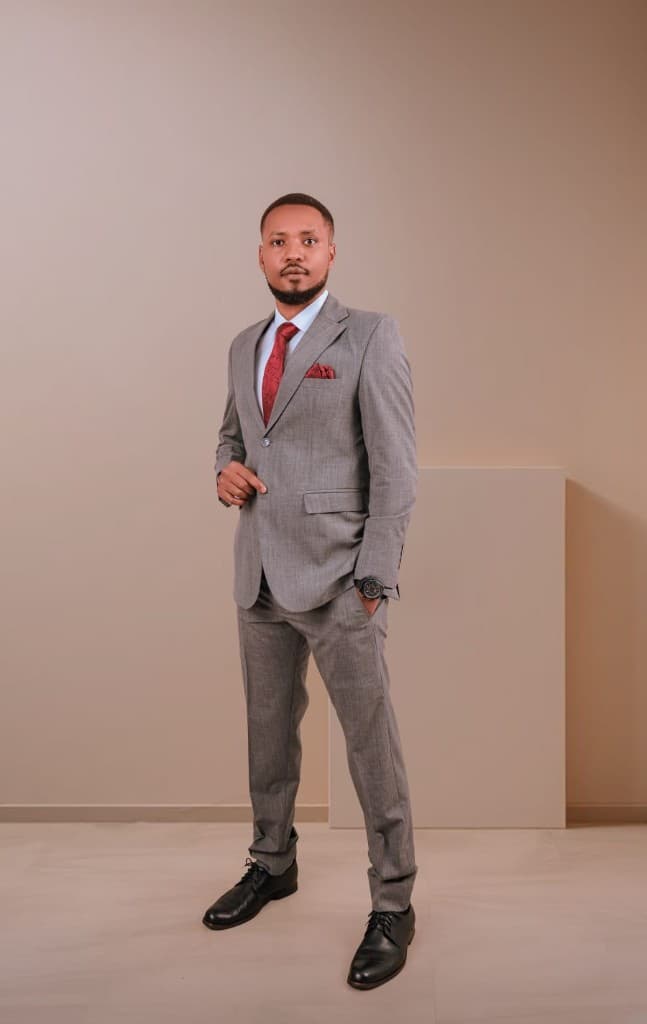 Abdirizak Mahmood, Managing Advocate