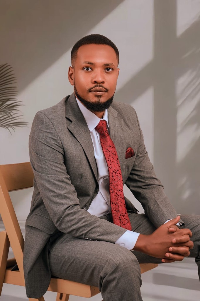 Abdirizak Mahmood, Managing Advocate